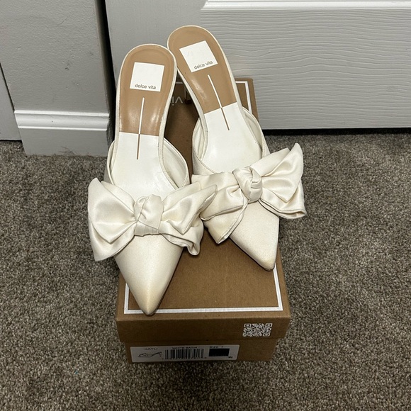 Dolce Vita Shoes - Dolce Vita Kaylie Bow Pointed Toe Mule